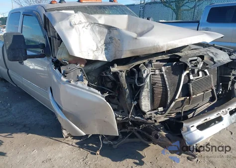 2004 Chevrolet Silverado 2500Hd Lt из США, поврежденный, VIN 1GCHK29224E283829